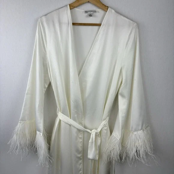 Rya Collection Robe XL NEW Cream Ostritch Feather Sleeves Glam Bridal Hooneymoon - Picture 2 of 11